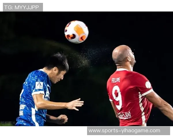 实况足球中超联赛激情四射球迷热情助力球队争冠之路